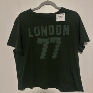 American Eagle NWT Green London 77 T-Shirt